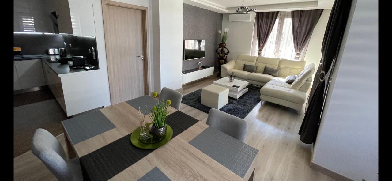 N.Cristian Apartment Budapeste Exterior foto
